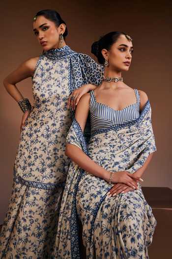 Buy_The Royaleum_Ivory Silk Sweetheart Neck Printed Saree With Striped Blouse _Online_at_Aza_Fashions