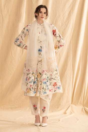 Buy_Dried Flowers_Ivory , Cotton, Chanderi, Organza Mandarin Floral Pattern Kurta Set _at_Aza_Fashions