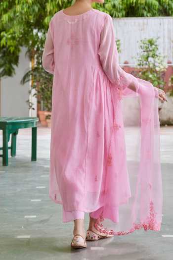 Shop_Charu Makkar_Pink Cotton, Chanderi, Organza Embroidery Round Neck Floral Kurta Set _at_Aza_Fashions