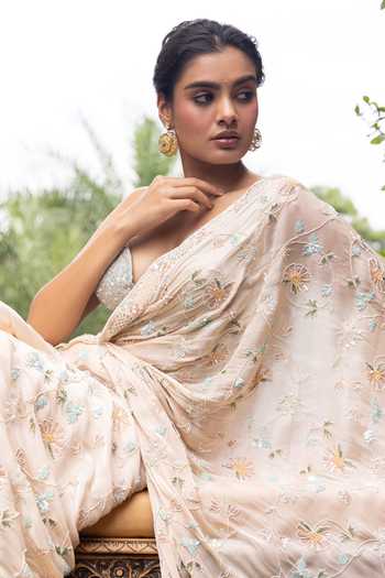 Shop_Devkalii_Beige Organza Sweetheart Neck Embroidered Saree With Blouse _Online_at_Aza_Fashions