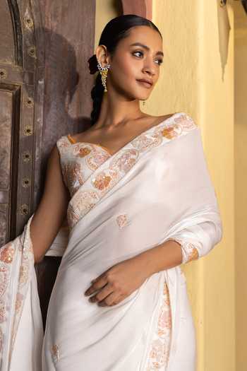 Devkalii_White Organza Sweetheart Neck Border Embroidered Saree And Blouse Set _Online_at_Aza_Fashions
