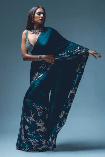 Buy_Devkalii_Green Silk V-neck Floral Print Saree And Blouse Set _at_Aza_Fashions