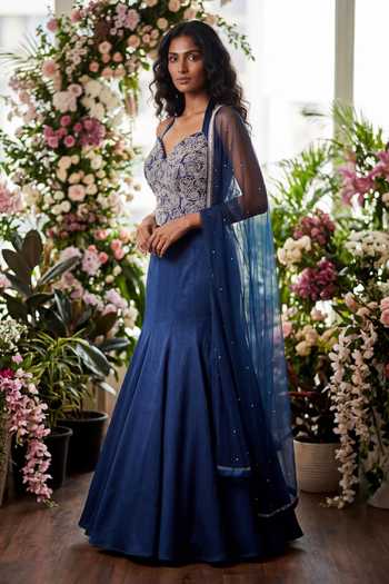 Buy_Devkalii_Blue Crepe Embroidery Sweetheart Neck Corset Skirt Set _at_Aza_Fashions