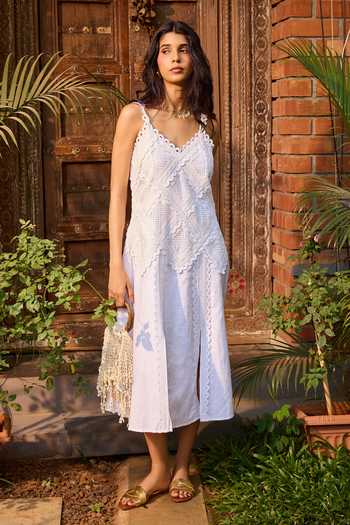 Buy_Needleten_Off White Lace, Linen Sweetheart Neck Ivory Midi Dress _at_Aza_Fashions