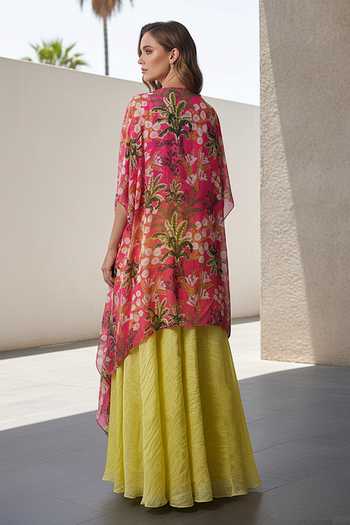 Basanti Kapde Aur Koffee_Gold Georgette Sweetheart Neck Citrus Lumiere Vantara Cape Set _Online_at_Aza_Fashions