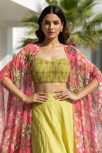 Buy_Basanti Kapde Aur Koffee_Gold Georgette Sweetheart Neck Citrus Lumiere Vantara Cape Set _Online_at_Aza_Fashions