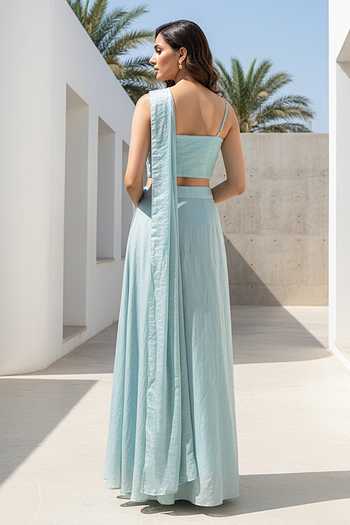 Basanti Kapde aur Koffee_Blue Tissue Sweetheart Neck Aqua Crushed Draped Saree With Blouse _Online_at_Aza_Fashions
