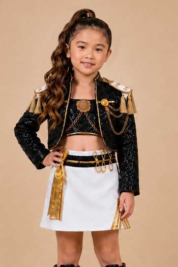 Buy_Toplove_Black Crepe K-pop Mira Inspired Skorts Set _Online_at_Aza_Fashions
