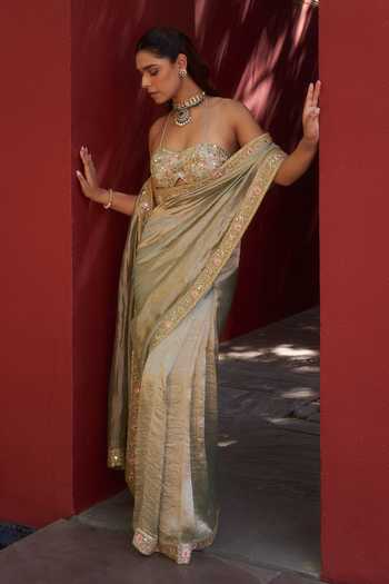 House of Arshiyaa_Green Tissue Sweetheart Neck Pure Saree With Blouse _Online_at_Aza_Fashions