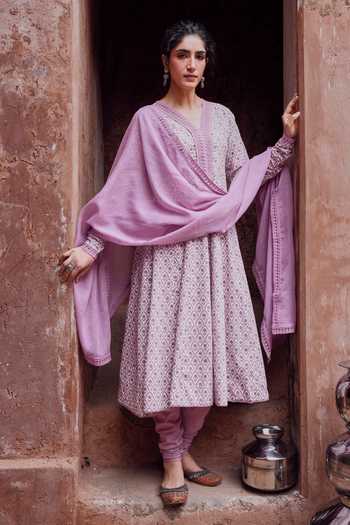 Buy_Karaj Jaipur_Purple Kota Doria, Cotton, Muslin (mulmul) V-neck Printed Anarkali Set _at_Aza_Fashions