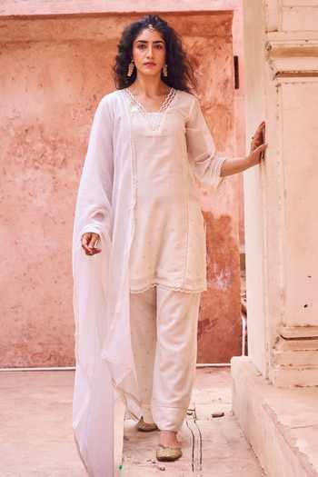 Shop_Karaj Jaipur_Off White Cotton, Kota Doria, Muslin (mulmul) V-neck, Yes Mul Suit Set _Online_at_Aza_Fashions
