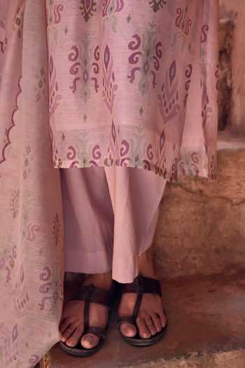 Karaj Jaipur_Pink Chanderi, Cotton Scoop Neck Embroidered Kurta Set _at_Aza_Fashions