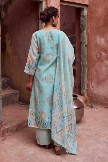 Shop_Karaj Jaipur_Blue Chanderi, Cotton V-neck Aqua Embroidered Kurta Set _at_Aza_Fashions