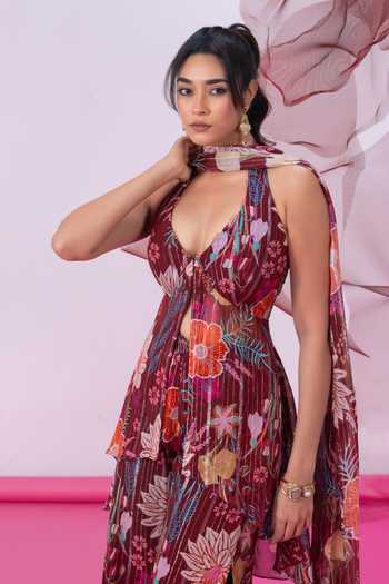 Shop_Vesture_Maroon Chiffon, Lurex Halter Neck, Yes Mahira Printed Kurta Slit Palazzo Set _Online_at_Aza_Fashions
