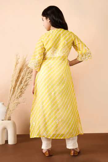 Shop_StyloBug_Yellow Polyester Embroidered Side Slit Kurta And Pant Set _at_Aza_Fashions
