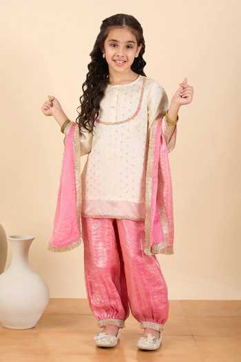 Buy_StyloBug_Off White Polyester Dotted Pattern Kurta Set  _at_Aza_Fashions