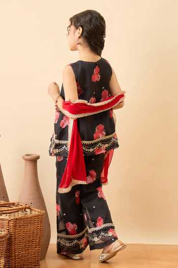 Shop_StyloBug_Black Polyester Floral Print Kurta Set  _at_Aza_Fashions