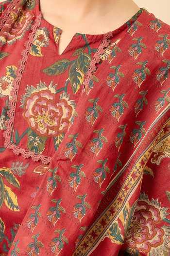 StyloBug_Maroon Cotton Floral Print Kurta And Pant Set _at_Aza_Fashions