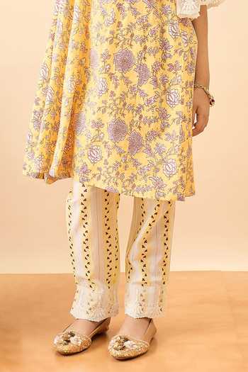 Buy_StyloBug_Yellow Cotton Floral Butti Print Kurta Set _Online_at_Aza_Fashions