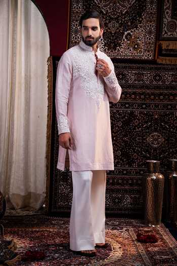 Shop_Char Chaand_Pink Linen Riwaayat Embroidered Kurta _at_Aza_Fashions