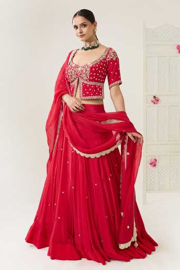 Buy_BAHAARA BY DIVYA NARULA_Red Crepe, Organza Sweetheart Neck Gulnar Embroidered Lehenga Set _at_Aza_Fashions