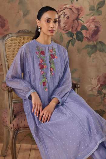 Kritika Dawar_Lilac Chanderi, Cotton Mandarin Collar, Yes Ziya Aanar Embroidered Kurta Set _at_Aza_Fashions