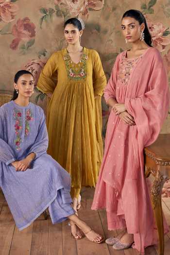 Buy_Kritika Dawar_Lilac Chanderi, Cotton Mandarin Collar, Yes Ziya Aanar Embroidered Kurta Set 