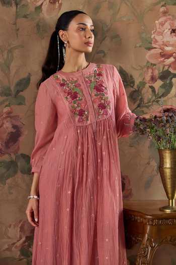Buy_Kritika Dawar_Pink Chanderi, Cotton Round Neck Aayra Hand Embroidered Kurta Set _Online_at_Aza_Fashions