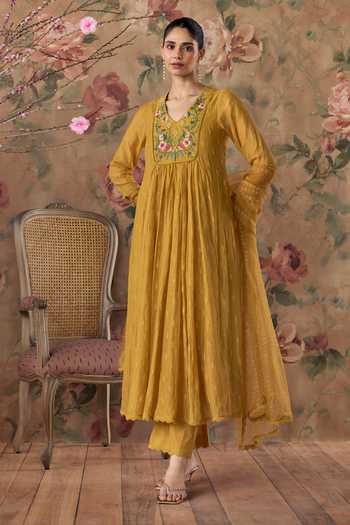 Kritika Dawar_Mustard Chanderi, Cotton, Organza V-neck Chirai Embroidered Kurta And Pant Set _at_Aza_Fashions