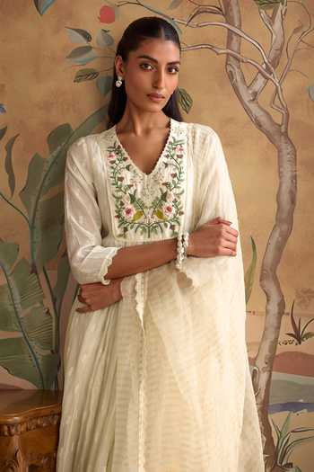 Kritika Dawar_Ivory Chanderi, Cotton, Organza V-neck Chirai Hand Embroidered A-line Kurta Set _at_Aza_Fashions