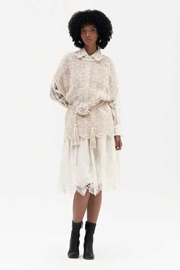 Buy_Payal Jain_Off White Cotton Round Neck Carita Crochet Top _Online_at_Aza_Fashions
