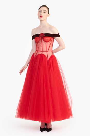 Buy_Gauri & Nainika_Red Tulle Off-shoulder Drop Waisted Corsetted Dress _Online_at_Aza_Fashions