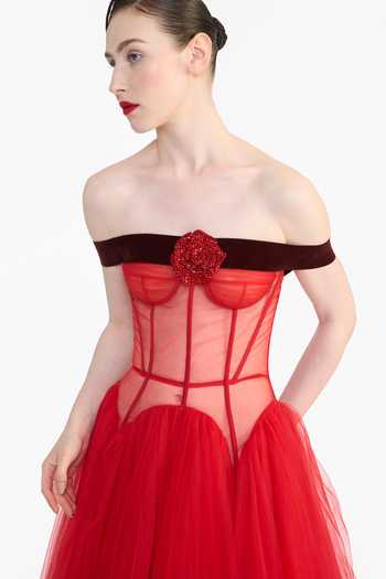 Buy_Gauri & Nainika_Red Tulle Off-shoulder Drop Waisted Corsetted Dress 