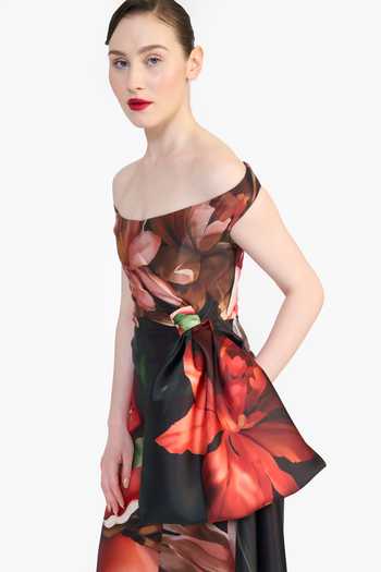 Buy_Gauri & Nainika_Black Off-shoulder Floral Print Dress 