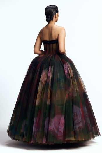 Shop_Gauri & Nainika_Green Tulle Bandeau Neck Oil On Canvas Print Dress _at_Aza_Fashions