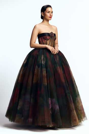 Gauri & Nainika_Green Tulle Bandeau Neck Oil On Canvas Print Dress _Online_at_Aza_Fashions
