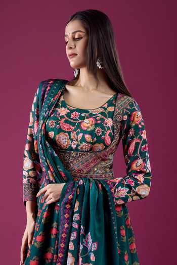 Shop_Samyukta Singhania_Green Polyester, Chinon Scoop Neck Floral Butti Print Anarkali And Dupatta Set _Online_at_Aza_Fashions