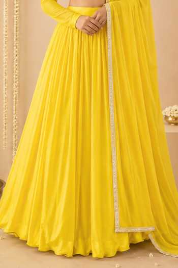 Buy_Label Lila_Yellow Georgette Sweetheart Neck Topaz Gathered Lehenga Set _Online_at_Aza_Fashions