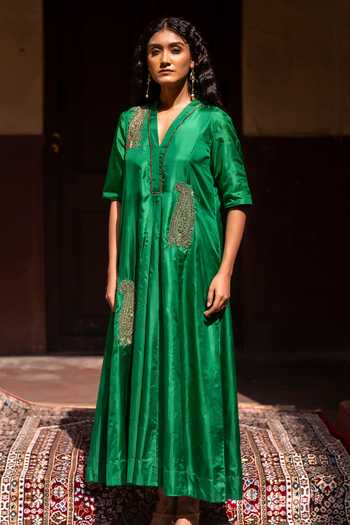 Buy_Shorshe Clothing_Green Silk V-neck Shaheen Patchwork Embellished Kurta _Online_at_Aza_Fashions