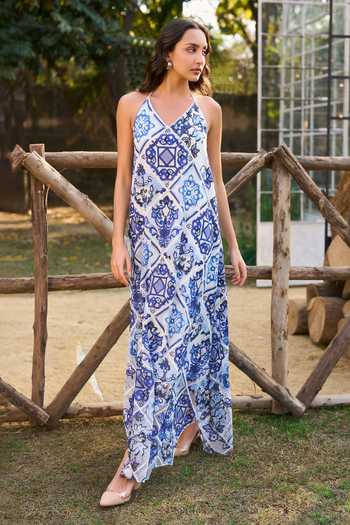 Buy_Dash And Dot_Blue Viscose Halter Neck Embroidered Dress 