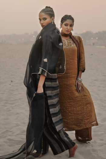 Eraaya by Ratika J_Brown Silk, Organza Round Neck Banarasi Embroidered Long Kurta Set _at_Aza_Fashions