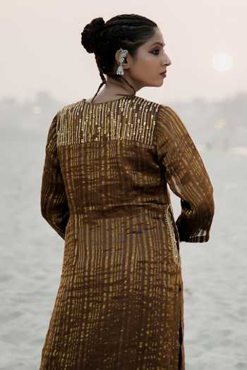 Eraaya by Ratika J_Brown Silk, Organza Round Neck Banarasi Embroidered Long Kurta Set _Online_at_Aza_Fashions