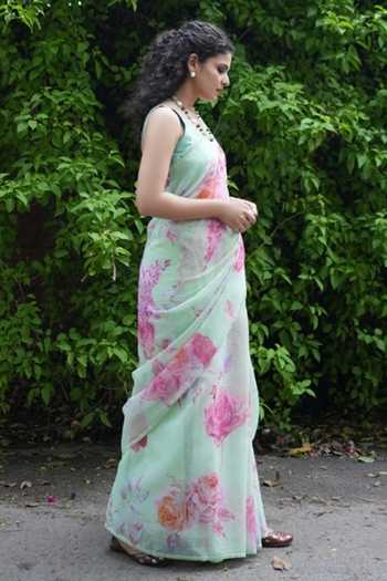Five Point Five_Green Kota Doria Komal Floral Pattern Saree With Running Blouse  _at_Aza_Fashions