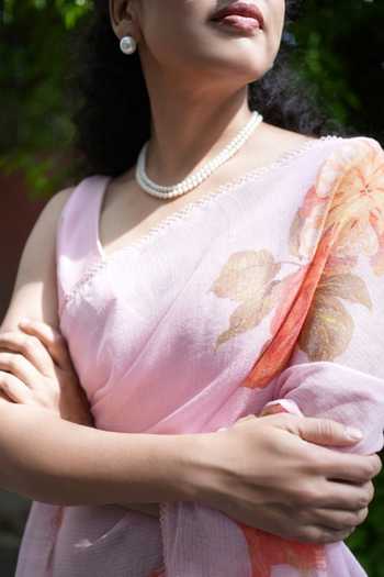 Five Point Five_Peach Kota Doria Juhi Floret Pattern Saree With Running Blouse  _Online_at_Aza_Fashions