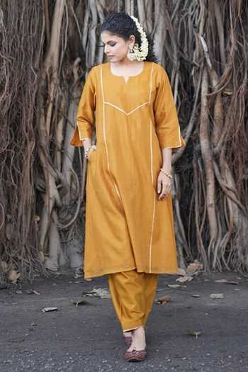 Five Point Five_Mustard Chanderi Split V-neck, Yes Bhanu Gota Lace Kurta Set _Online_at_Aza_Fashions