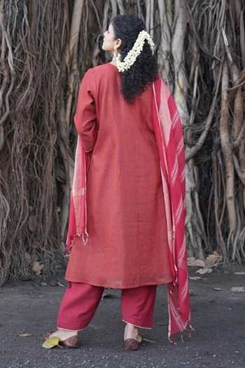 Shop_Five Point Five_Red Chanderi Split V-neck Bhanu Gota Lace Work Kurta Set _at_Aza_Fashions