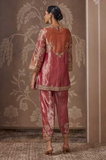 Shop_Ridhi Mehra_Gold Tissue Round Neck, Yes The Resonance Embroidered Kurta Set _at_Aza_Fashions