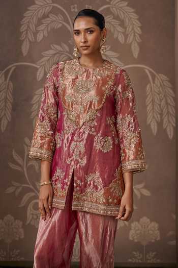 Shop_Ridhi Mehra_Gold Tissue Round Neck, Yes The Resonance Embroidered Kurta Set _Online_at_Aza_Fashions