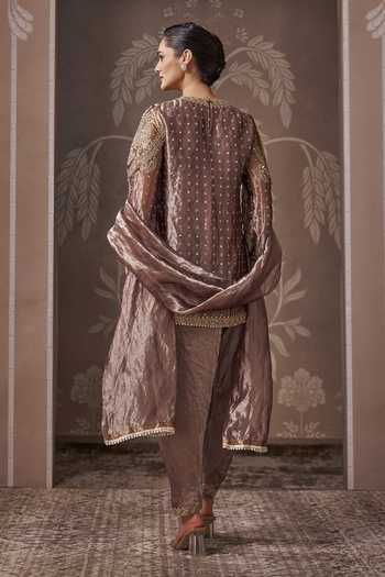 Shop_Ridhi Mehra_Gold Tissue Round Neck The Nostalgic Kurta Set _at_Aza_Fashions