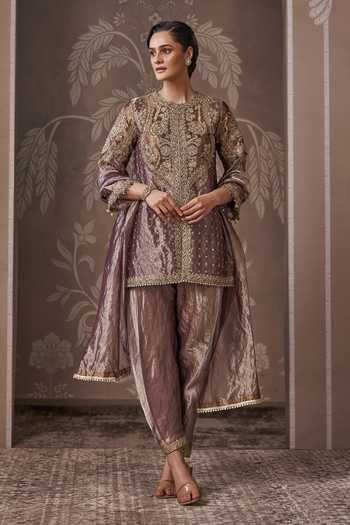 Buy_Ridhi Mehra_Gold Tissue Round Neck The Nostalgic Kurta Set _at_Aza_Fashions